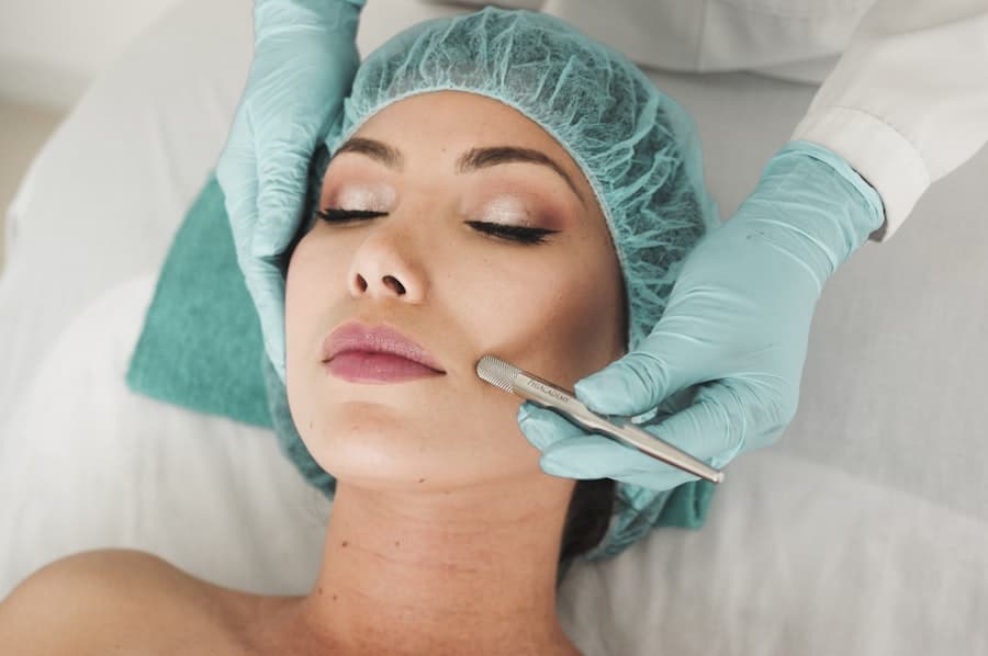 Tratamiento facial de higiene botánica revitalizante en Madrid